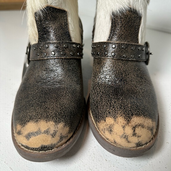 Sterling River Cowhide Harness Women’s 7.5 Western Ankle Boots Hair On Hide - Picture 3 of 10